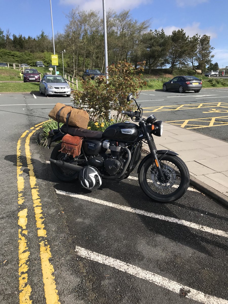 petegallacher's tweet photo. Made it home safe and sound after a great few days in Glasgow for #ESSKA18 thankfully it didn’t pour down on the way back! 👍🏍 https://t.co/VB0hS4craL