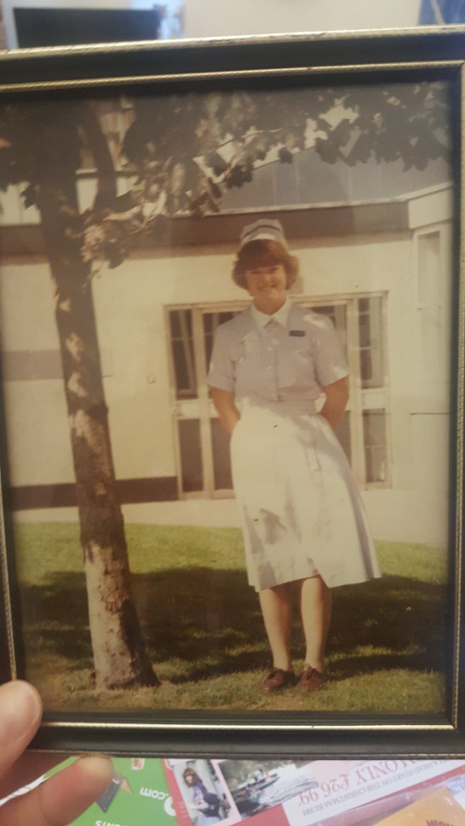 Jessiiestar's tweet photo. Following in the footsteps of my motivational hero 💙👭💉💊 

This is my mum, in her student nurse uniform, 31 years ago. 
And me in mine, yesterday. 

#InternationalNursesDay #NotAllHerosWearCapes #LikeMotherLikeDaughter #bcunurse https://t.co/xmySGRmJhg