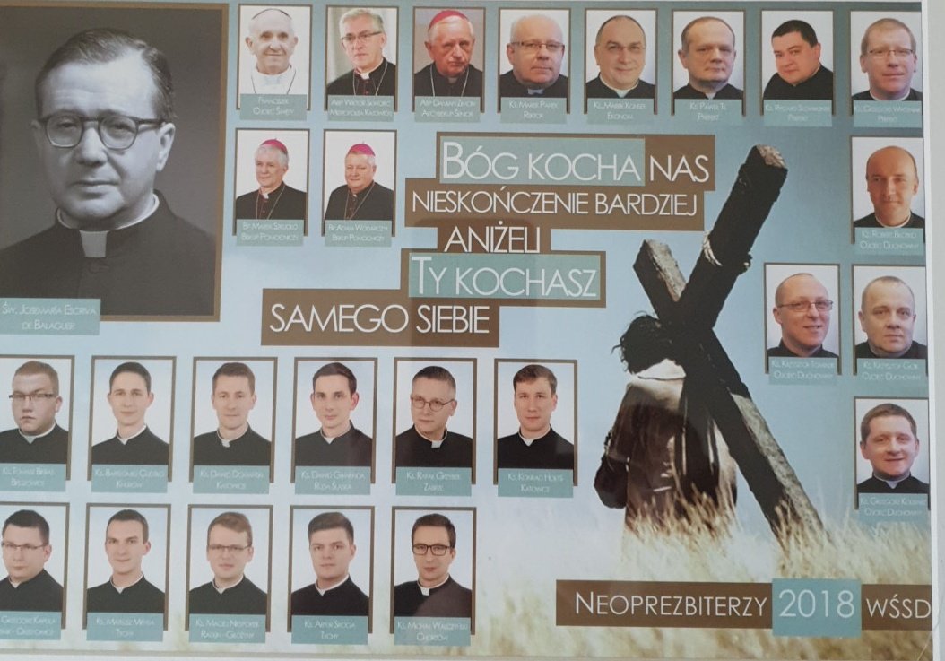 wssd_kce's tweet photo. Neoprezbiterzy 2018 https://t.co/3ShjQfSudE
