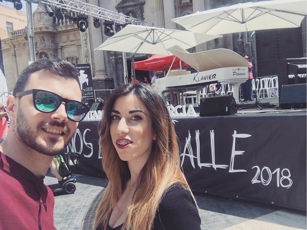 hator1_'s tweet photo. Disfrutando de un día de música #PianosEnLaCalle #PianosenlaCalleMurcia #Musica #Murcia @KlavierEspana https://t.co/cm2bfiQpJO