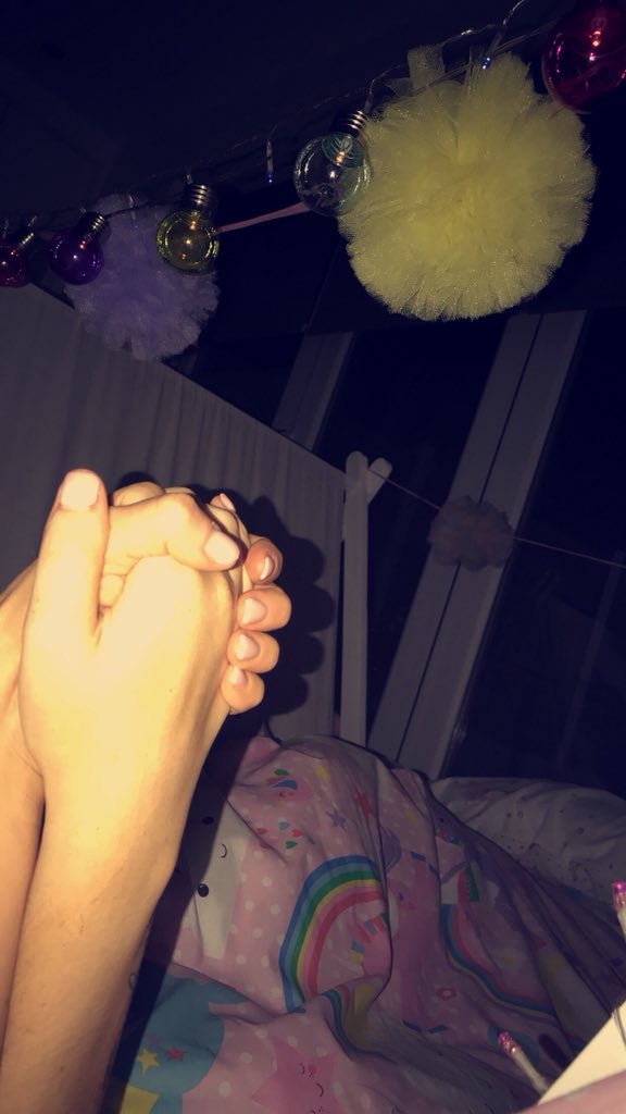 To anyone that may not have received  my message that I cancelled my party due to my friend being very poorly I thought it would best to share this for anyone that was going to attend this evening. Apologies if this is the first time you heard about it being cancelled 😔 x