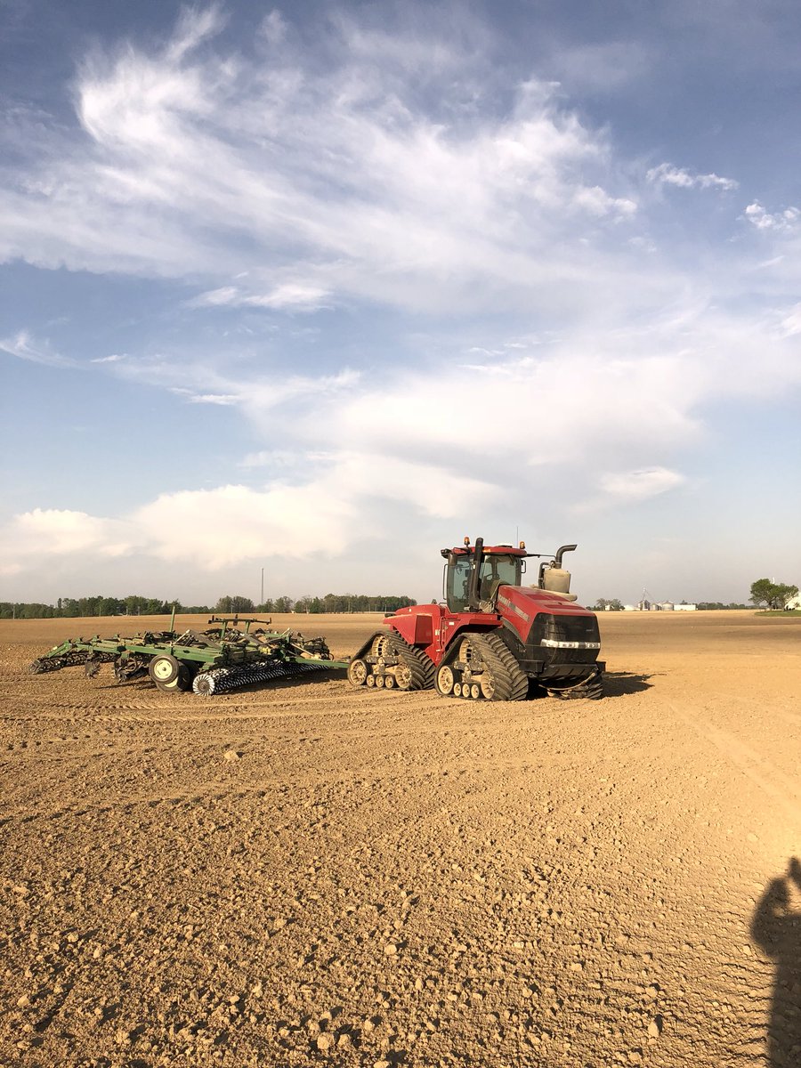Beginning to see the end of the corn planting. <a href="/GreatLakesSeed/">Great Lakes Hybrids</a> <a href="/Case_IH/">Case_IH</a> <a href="/greatplainsmfg/">Great Plains Mfg.</a>