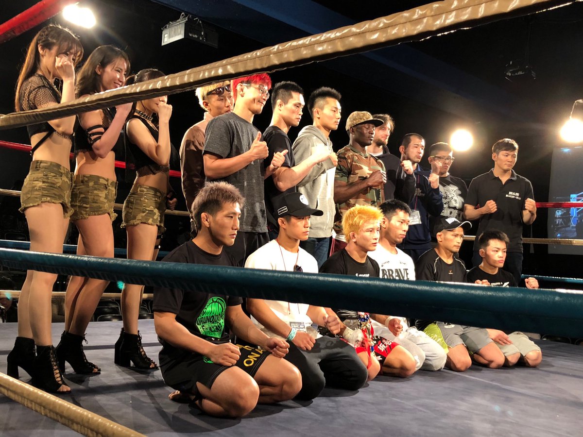 tatsuyakay's tweet photo. ZST記念撮影!!!
衝撃KO一本連発でメインもレベルが高く面白い大会だった!!!
#ZST60 #mmajp https://t.co/1Iw8gcAYWX