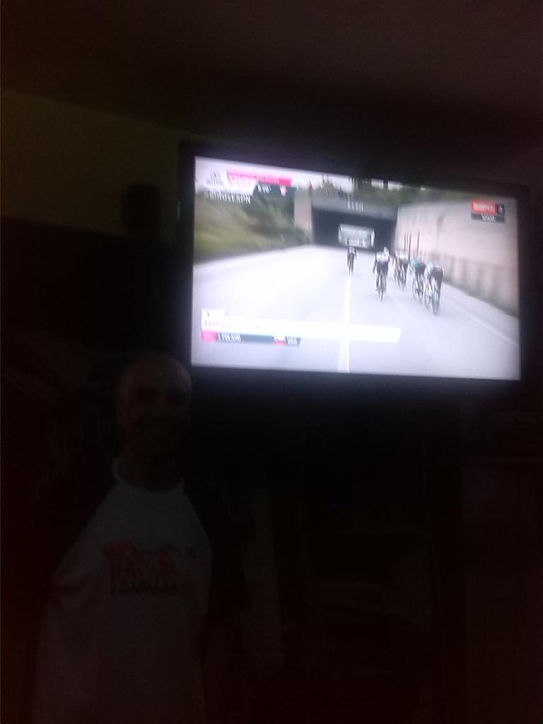 biciactivo's tweet photo. @mario_sabato buenos dias mario saludos desde venezuela, caracas activo viendo el giro por espn saludos https://t.co/MY1jw1CF0C