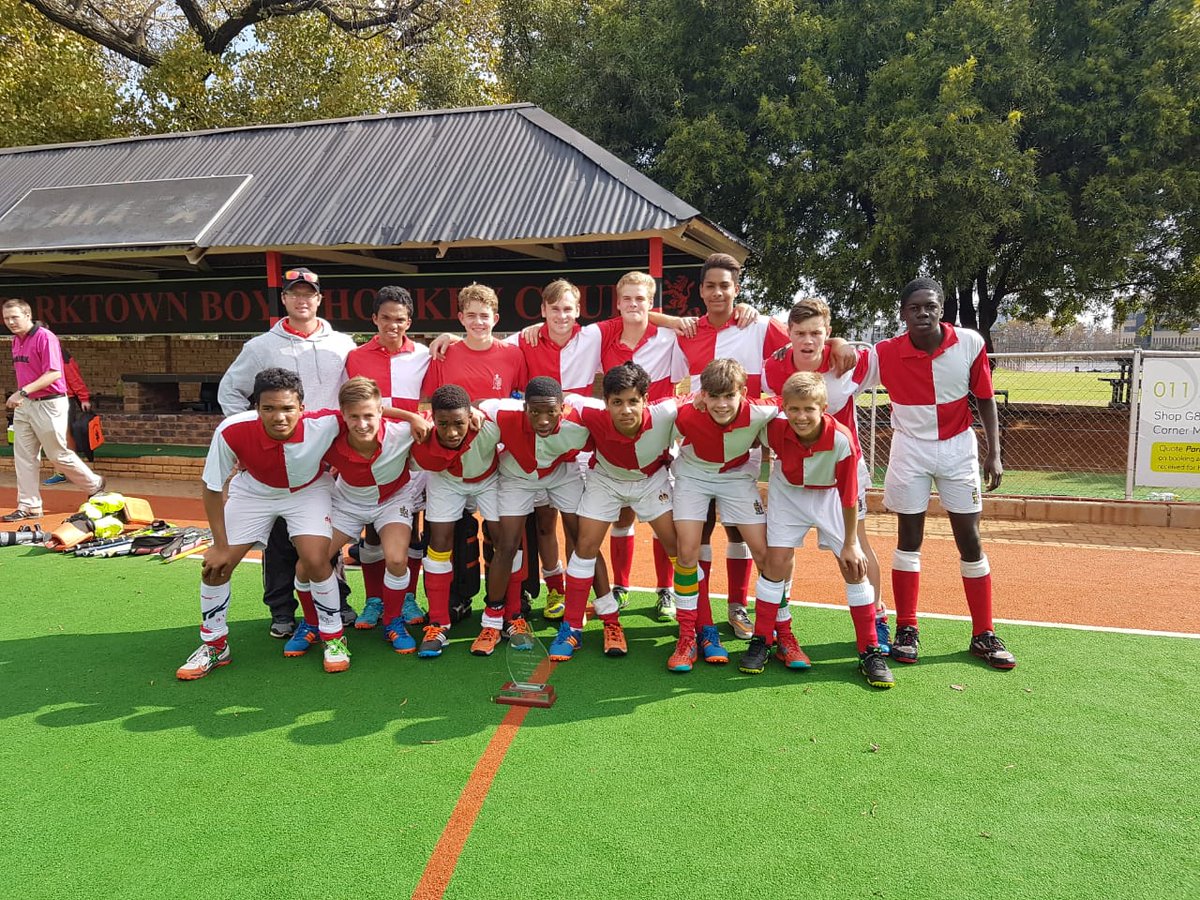 KingEdVIISchool's tweet photo. #RedHockey #Result #Top8Final @KingEdVIISchool 2-1 victors over @JeppeHockey in a great final #welldonelads @vHoesslin #SchoolProud #tophockey #topschools https://t.co/IHvK6LEJDt