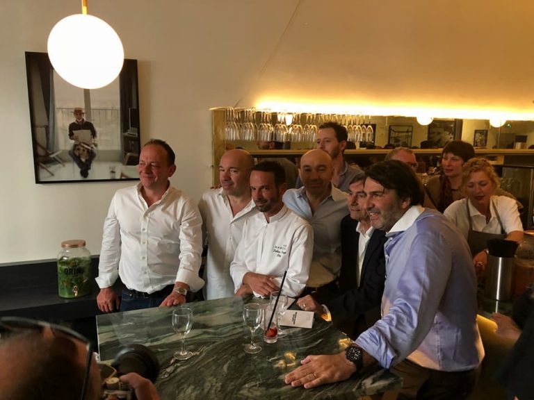 FoodandSens's tweet photo. Le chef #FabienFage inaugurait hier soir ses cuisines au restaurant #TheMarcel nouvelle version à Sète ! https://t.co/BfDLXq76gh https://t.co/OT0Hk3x5sr