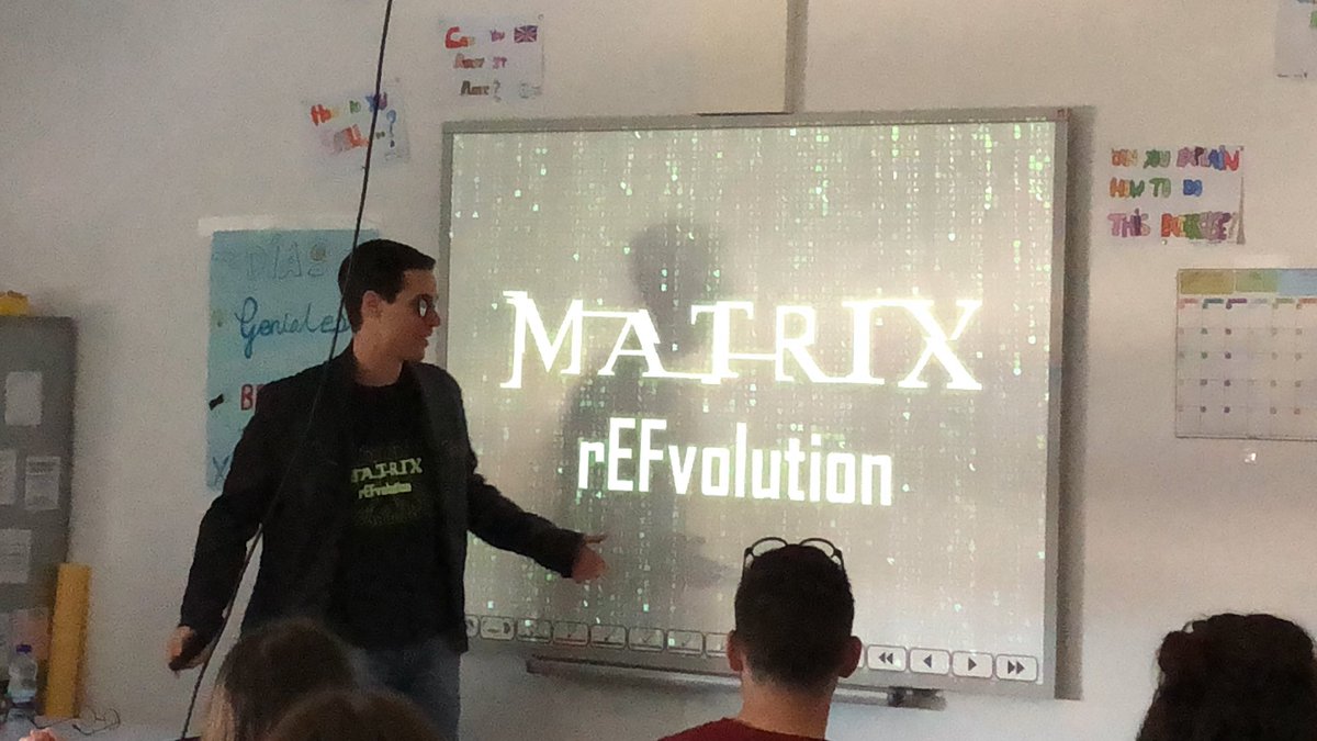 innovandoEF's tweet photo. Inconmensurable Isaac Pérez en las #JGA18 Orgulloso de que los profesionales de la Educación Física puedan contar con genios de tal calibre. Profesor 10. #ef #ef1horadiaria https://t.co/hgSi8DaDRd