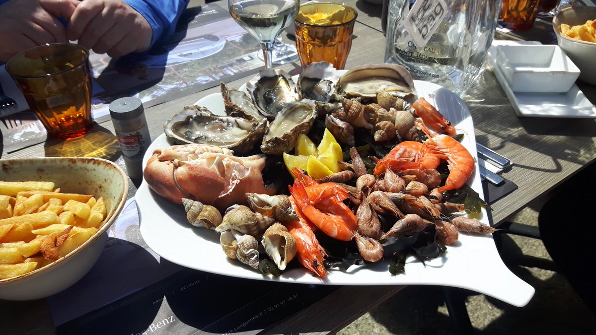 Great team building in St Omer, France yesterday. They went for the Irish steak ... I had to go for the seafood platter! Also with Simon S, Simon M, Fernando &amp; Gemma😀 @Chef_Michael20 @suegladman1 <a href="/Gazzawilly1/">Garry Williams</a> <a href="/occy55284/">Mark ⭕ ∞ 𐤊</a> <a href="/SebMiah/">Seb Miah</a> #ISSGreatPeople