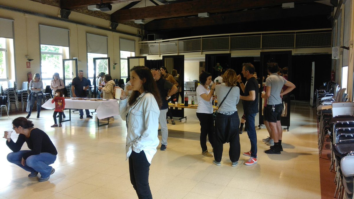ajcabrils's tweet photo. Aquest matí a #LaFàbrica de #Cabrils hem gaudit del #vermutcoop! Amenitzat per l'@EMMCabrils, gestionada per @musicopcat. Amb @CoopMaresme, @LookyProd, Coop de Pedal i Grup Disseny Cabrils. 👏👏 https://t.co/HvafYok27S