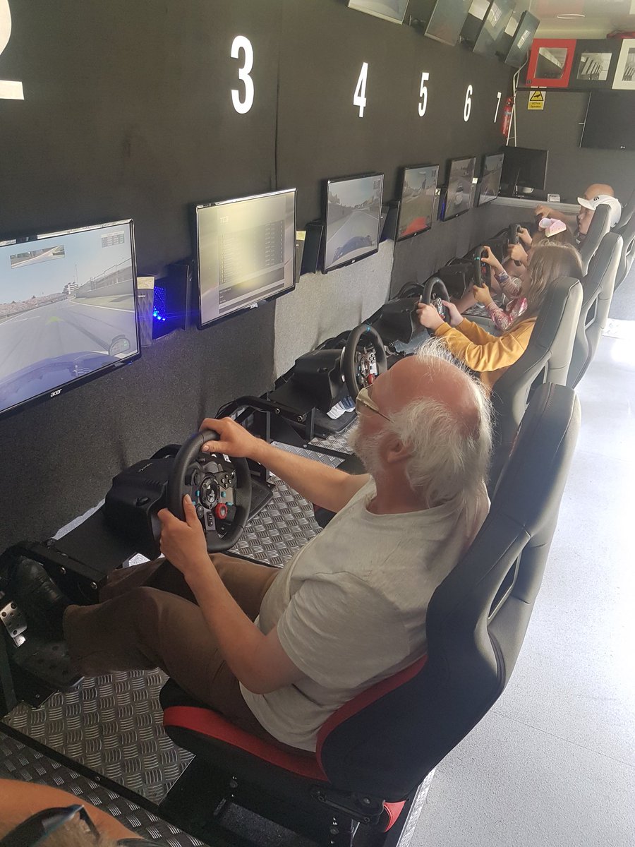 Downforce Racing Simulation tweet media
