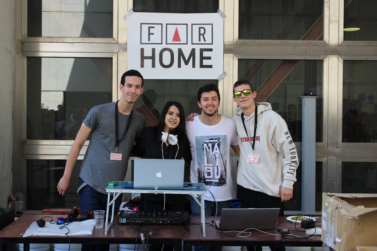 FarHome_'s tweet photo. Muchísimas GRACIAS por venir al PATRÓN de la ETS Caminos, fue muy crema 🔥🤖
Hubo un muy buen rollo durante toda la fiesta y al final acabamos todos empapados de cerveza 🤣🤣❤
Y gracias a la @DeleCamiGranada por hacer esto posible y confiar en nosotros 🙌🏻 https://t.co/dzNb7lMo5R