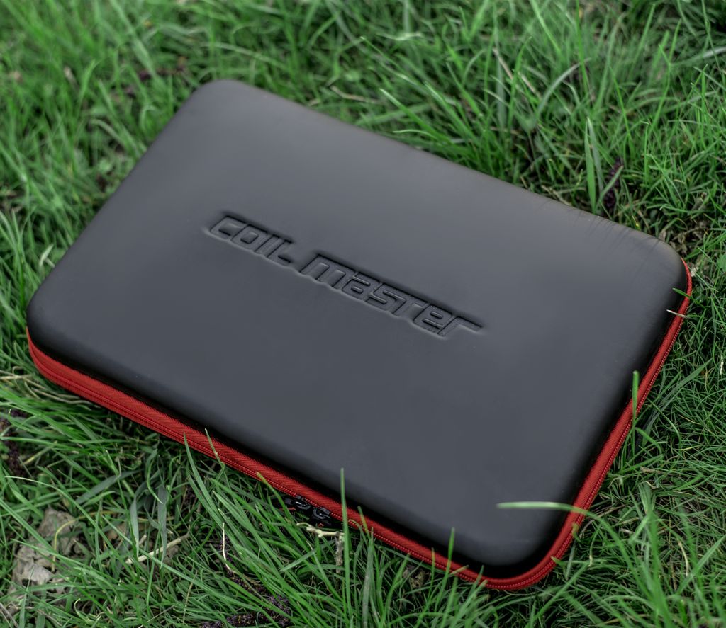 coilmasternet's tweet photo. Again, #Vbag VS #Kbag.🔥
Left or right?😉
🌐https://t.co/WnawypUsyF
#vape #vaping #coilbuild #CoilMaster #vapelife #CoilMasterFan https://t.co/FUe8Pjq6lk