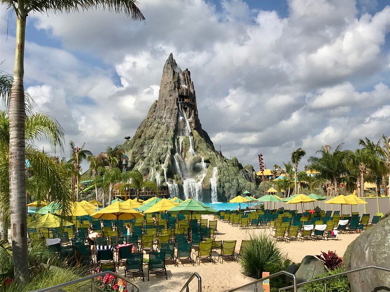 AmateurTraveler's tweet image. 15 Expert Tips for Universal's Volcano Bay usa.amateurtraveler.com/volcano-bay-ti… #ReadyForUniversal #UORBlogSquad #orlando @TourismOrlando