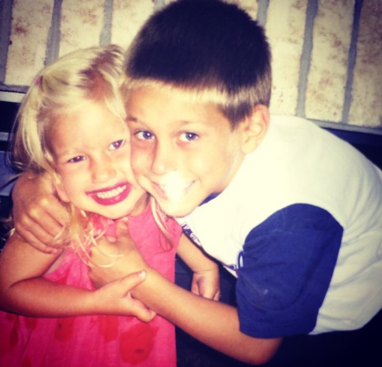 _Ktrav's tweet photo. Congrats big bro!! Love you Dalt #IUPCongrats https://t.co/P7sq8Pc573