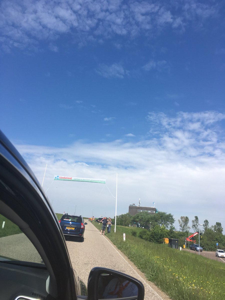 De eerste tussensprint <a href="/Lindeloof_BV/">Lindeloof</a>