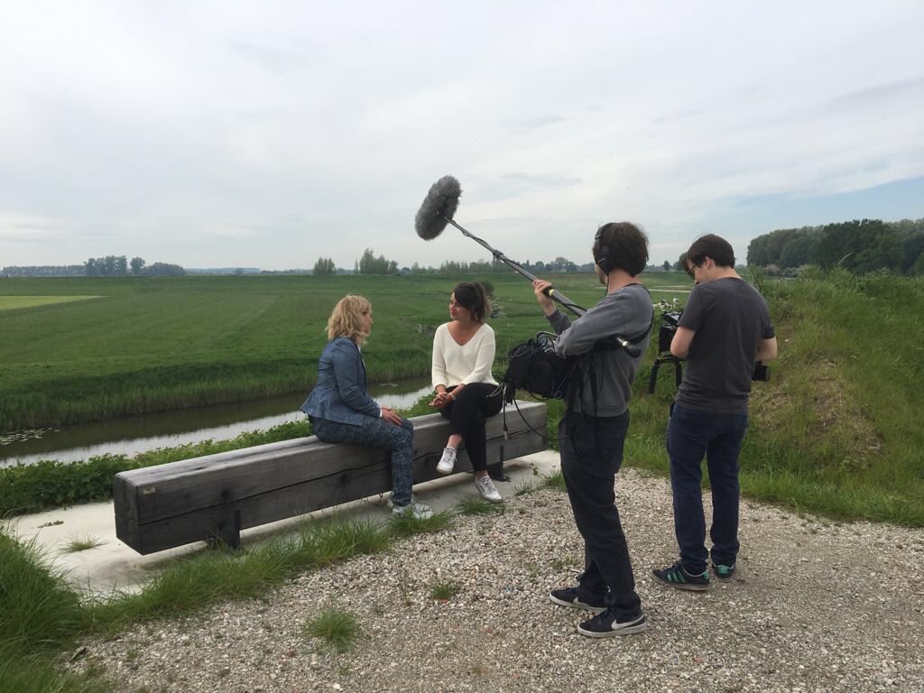 Ook de Vlamingen hebben belangstelling voor het verhaal van de Hollandse <a href="/Waterlinie_NHW/">Nieuwe Hollandse Waterlinie</a>. Vandaag op pad met TVploeg naar Fort Honswijk, Werk a/d korte Uitweg en al t moois daar tussenin.