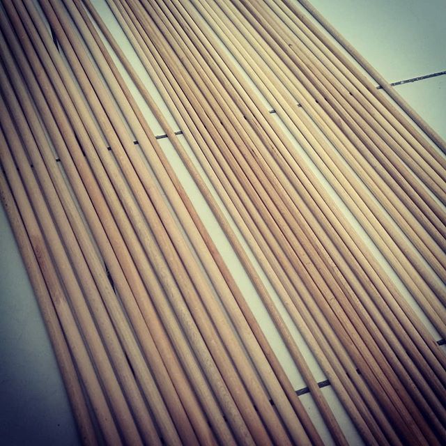 CrafteursReves's tweet photo. New #wands incoming !!! <3 #magicwand #magicwands #craft #crafting #makers #harrypotter #wizards https://t.co/oRQPcSbbRy https://t.co/MBelvKHesy