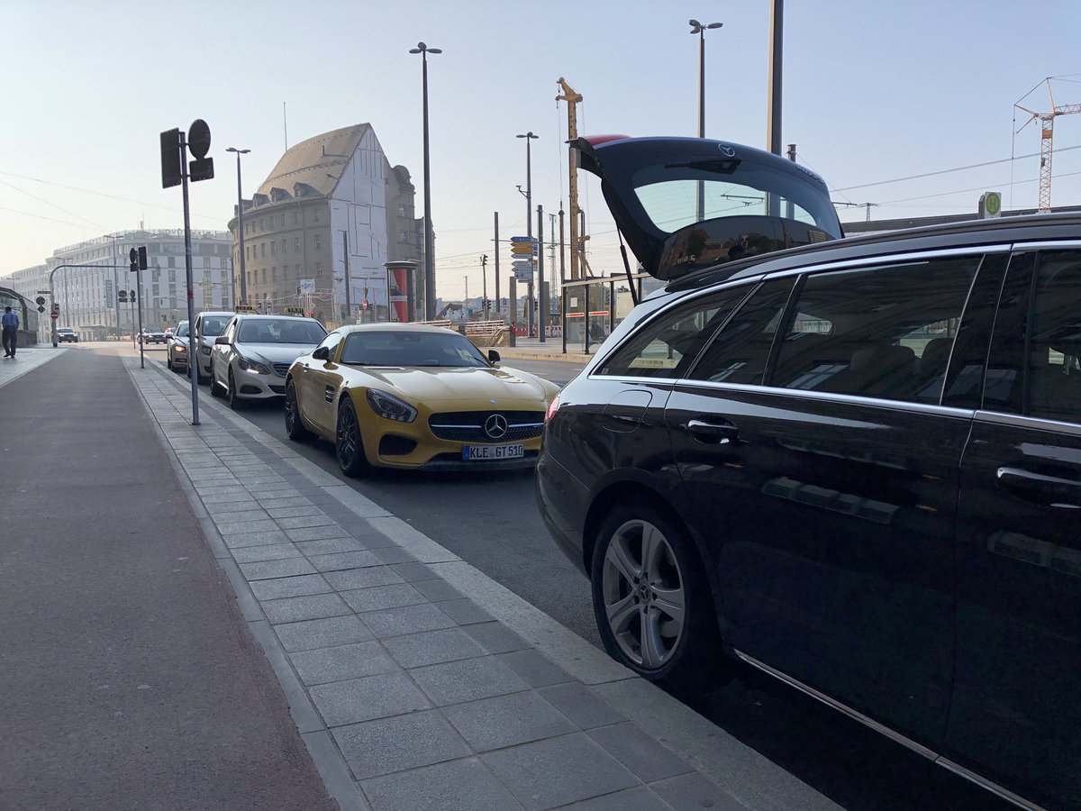 ReallyBillKlein's tweet photo. Which do you think is our rental? If you thought the awesome AMG GTS, you would be incorrect. We were sporting the versatile wagon. #notsouber on to bigger and better. #interzoo was great. We are international now! @popuppeepad @JenArnoldMD @rockyandmaggies @tlc #LittleCouple https://t.co/sLGeb94eV9