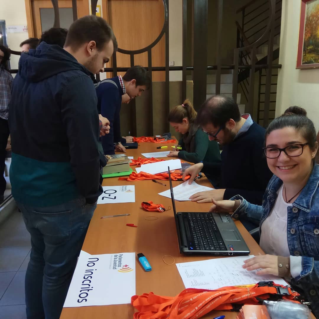 DelejuMadrid's tweet photo. Los jóvenes de Madrid ya estamos preparados para el Parlamento Diocesano. #ComienzaContigo #ParlamentoDiocesano https://t.co/DtqqaaI3XB