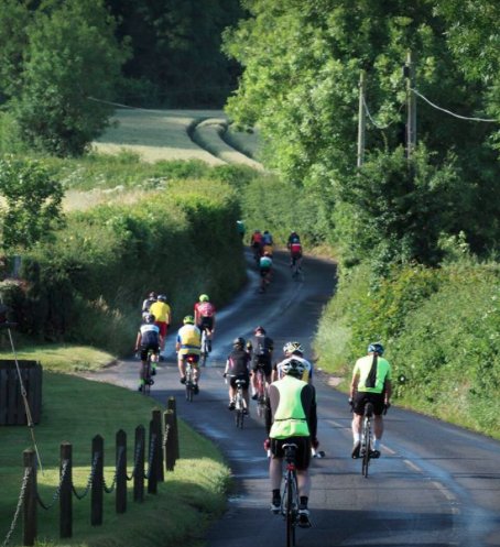 CycleryTN16's tweet photo. What a beautiful day for cycling! You know when another great day for cycling is? July the 1st. Thats right our sportive The Wolfe of Westerham is back! in partnership with @Squerryes book tickets today! selling fast: https://t.co/dFNdxXc5dv https://t.co/ormUj50fhI
