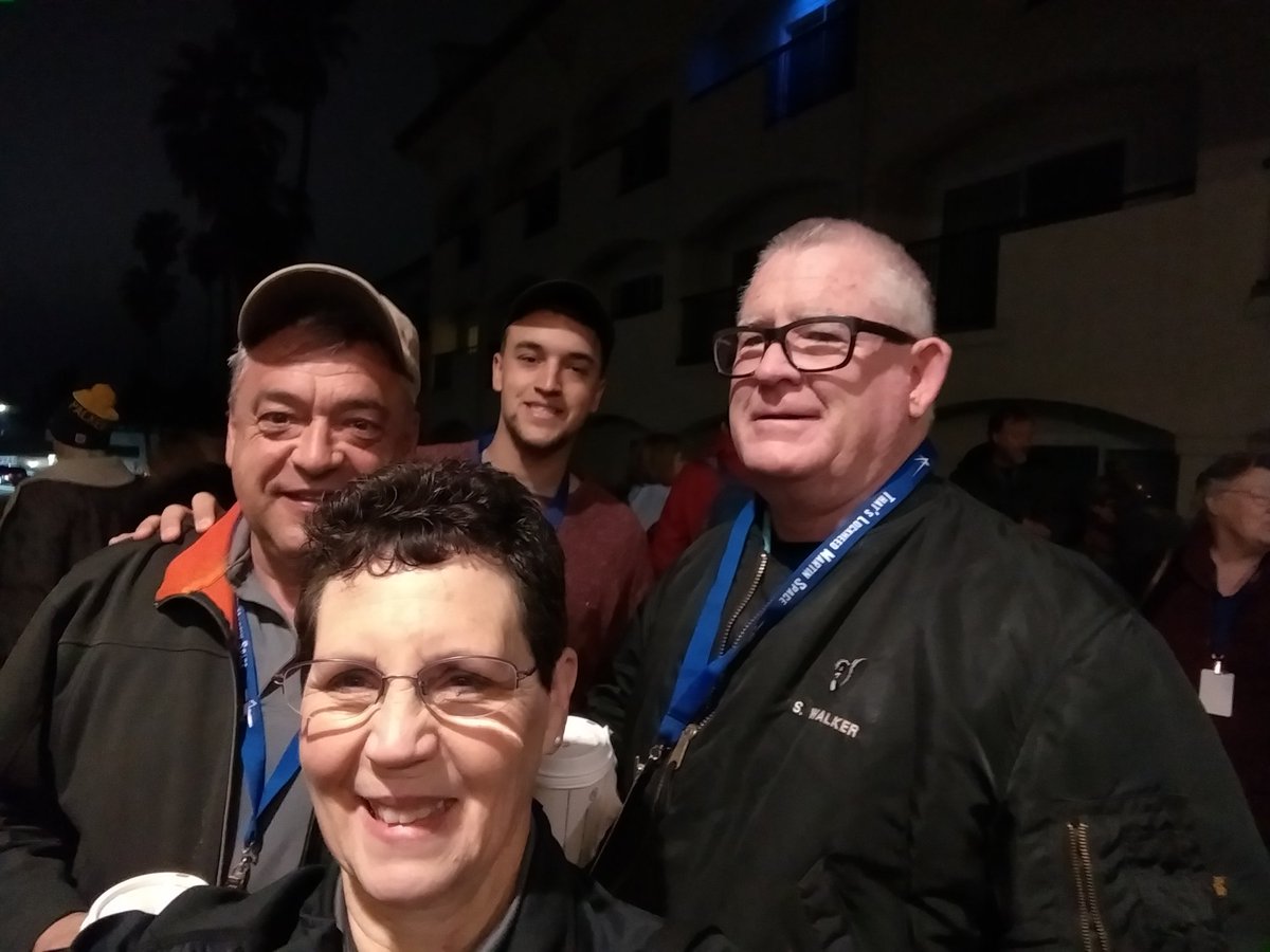 WalkerDi_QH's tweet image. Getting ready to board the bus to go to @NASAInSight launch!  #GoInsight