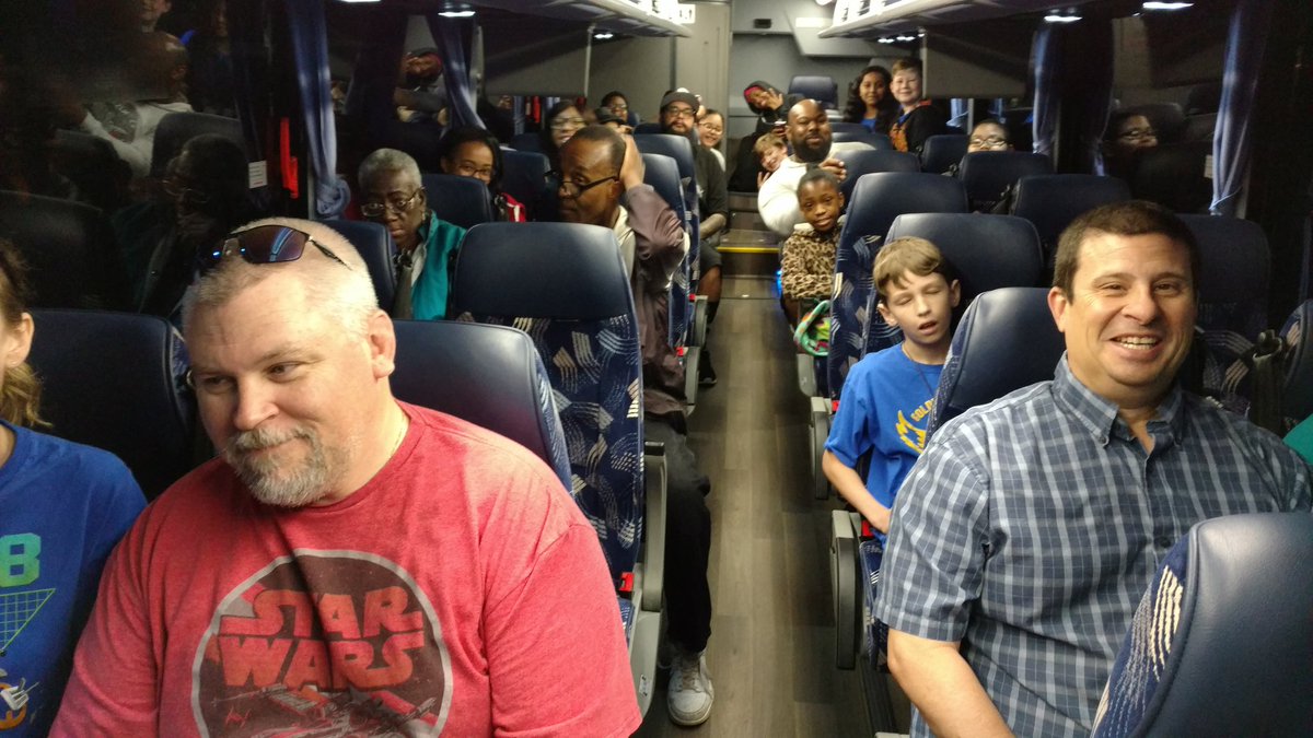 MLRing100's tweet image. And we're off.....#charlottebound #RoboWake Thank you @Jhafner413 @PCockrellFRES this is going to be a great day! 🤖 😄☕☕