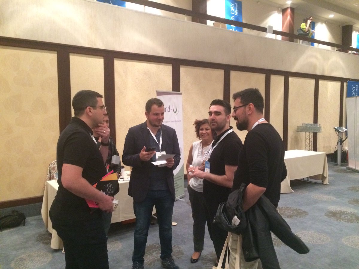 binduzone's tweet photo. Sessiz oyun tüm hızıyla devam ediyor. Standımıza gelin termos mugınızı alın @javadayistanbul #javadayistanbul #binduconsulting #binduzone https://t.co/vw63db6rGZ
