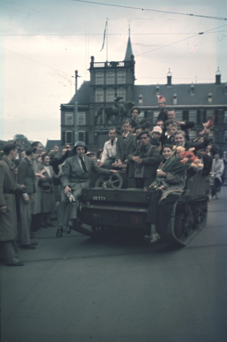 klaasm67's tweet photo. Today it's Liberation Day in the Netherlands. Thank you Liberators! #WW2 #1945 #Freedom #Defence https://t.co/fag8dsnLW5