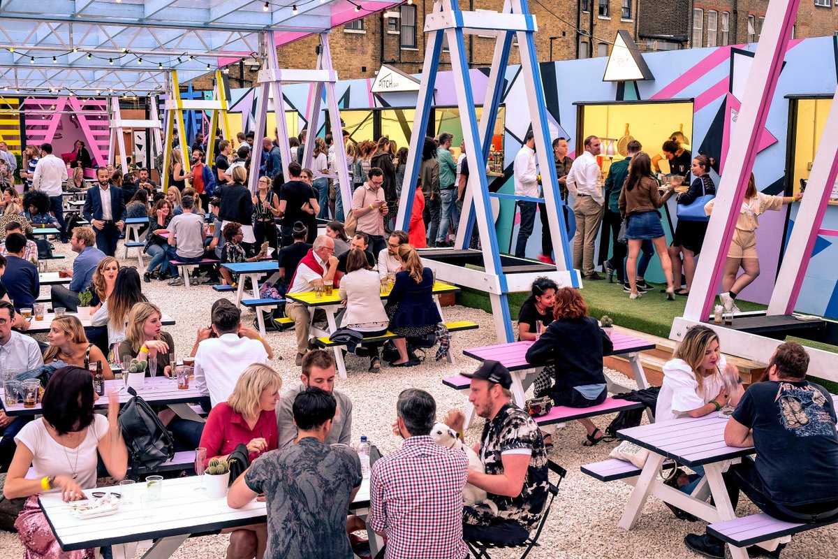 Stuck for things to do this bank holiday weekend? The clever folks at Time Out have put together this excellent guide of what's on in the capital including a rooftop party and where to get your hands on some top-notch street food! ow.ly/Rshu30jI1Ol
