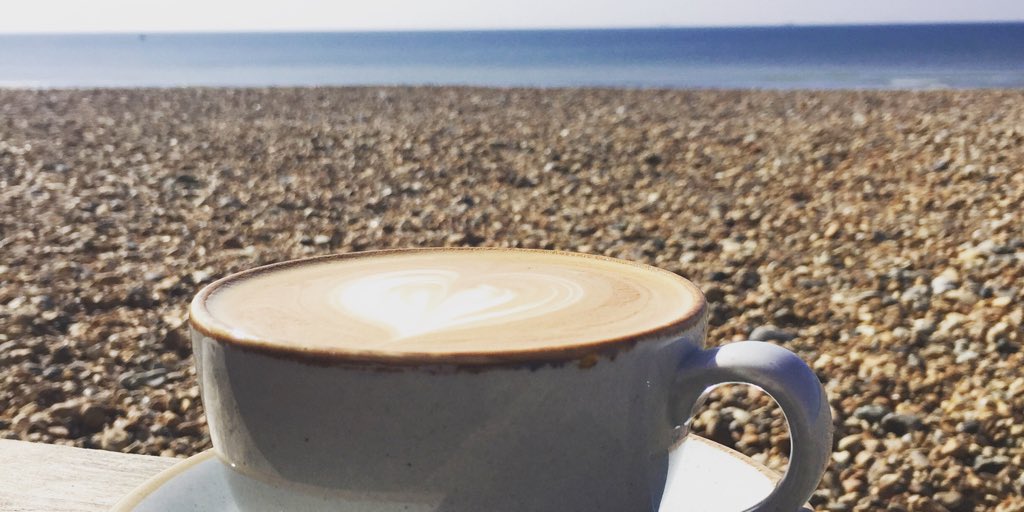 Love Worthing Life tweet media