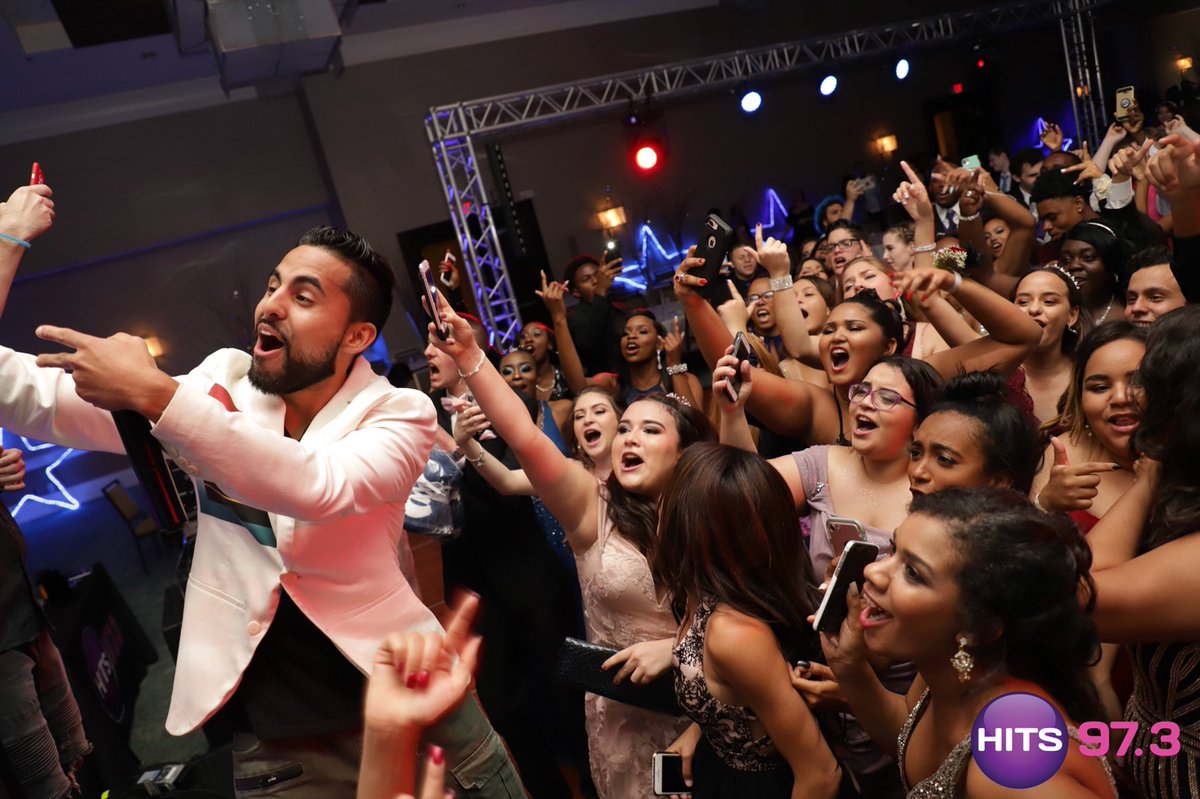 HITS973's tweet photo. The HITS SQUAD had a blast today celebrating Taravella’s prom! Congratulations to all the seniors graduating, you all looked amazing 🎓 #taravellahighschool #wflc #hitssquad #PromCrash https://t.co/MHuPEZga01