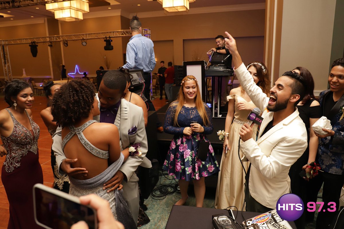 HITS973's tweet photo. The HITS SQUAD had a blast today celebrating Taravella’s prom! Congratulations to all the seniors graduating, you all looked amazing 🎓 #taravellahighschool #wflc #hitssquad #PromCrash https://t.co/MHuPEZga01