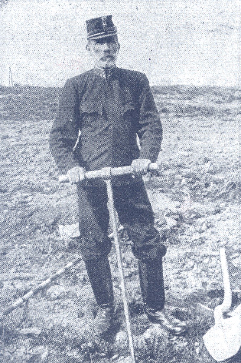 Bundesheerbauer's tweet photo. #nichtnursoldat Maximilian #Groller-Mildensee, 1838 โ 1920 Oberst und Archรคologe. Als Artillerist nahm er 1859 am Feldzug gegen Italien teil. Er erforschte den Limes in รsterreich und leitete die Ausgrabungen der rรถmischen Legionsstรคdte Carnuntum und Lauriacum (Enns). #Bundesheer https://t.co/8OweoqvIx7