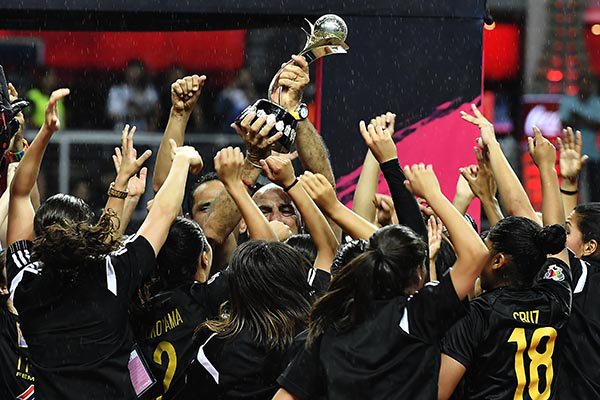 LigaBBVAFemenil's tweet photo. #NOTA #CRÓNICA ✏️🗒️:  @TigresFemenil  se Proclamó Campeón de la #LIGAMXFemenil #Clausura2018. ⚽️🐯🏆

https://t.co/E0AjZLPTeE https://t.co/LiHXqz7gph