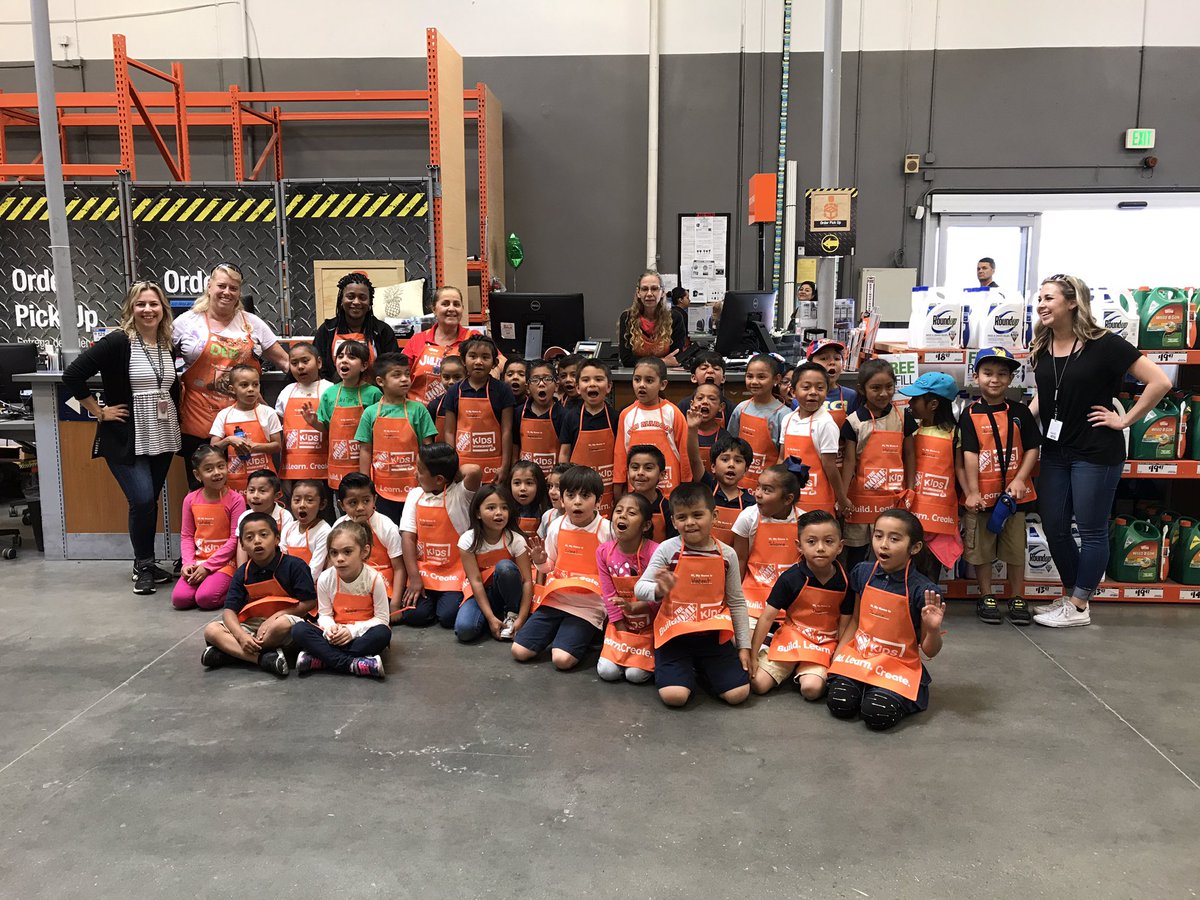 shanmgriff's tweet photo. Thanks Home Depot for welcoming San Marcos Kindergarteners into your store! The kids had a great time planting flowers. @likevike @sanmarcostigers #SMETigerWay https://t.co/5eRLbfteEc