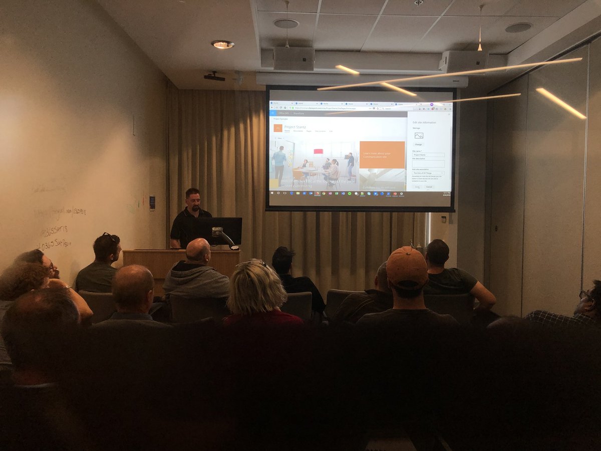 hadwinfung's tweet photo. @ MMMan_Colin walking us through what’s this Hub Site goodness.. #perthSPUG #O365SatPER18 #o365sat18 https://t.co/8o5Hd17Iub