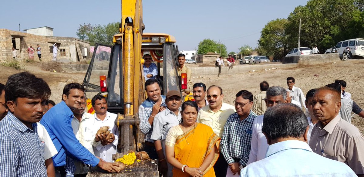 Collector Junagadh on Twitter "Khatmuhart programme of CD Desilting at