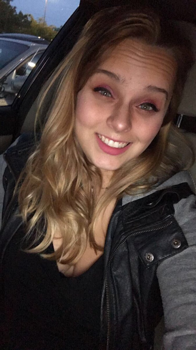 UrFlesh's tweet photo. Update : I am about to turn 19. I graduated high school in 2017. I missed y’all 💞 https://t.co/4jdeU9mo8y