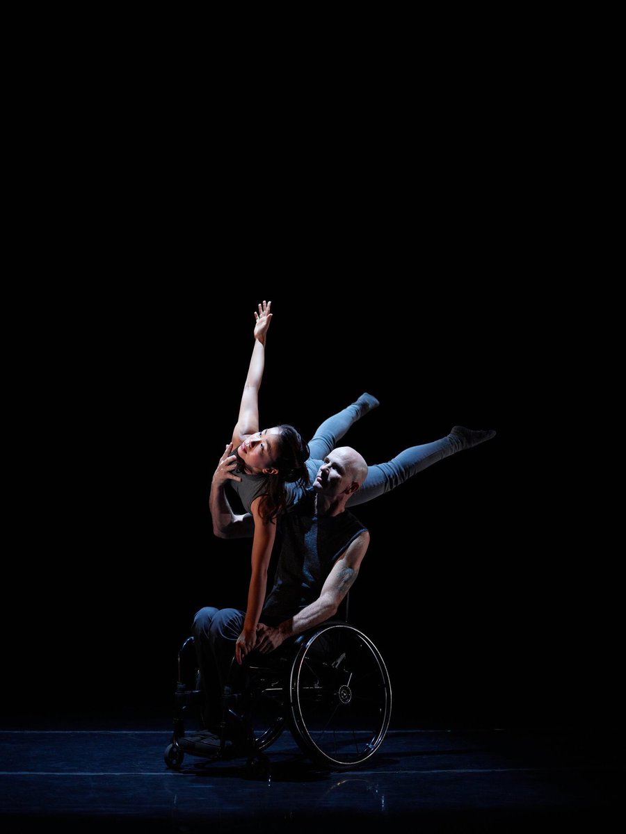 soundslikesue's tweet photo. Opening night at @AXISDanceCo RADICAL INCLUSION TOUR w/ disabled & nondisabled dancers collaborating. Get tickets! They host accessible experiences for folks who are blind, low vision. 💞
#AXISDanceCompany #30YearsofRuleBreaking #AXIS4Inclusion #Dance4All #uhaveabodyucandance https://t.co/pDOT4usfhu