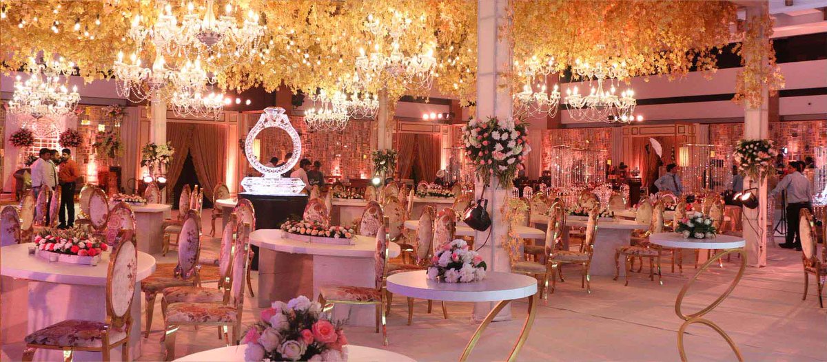 Wedcon1's tweet photo. Wedcon is top wedding planner in agra. We have latest theme of weddings and We also provide venue for destination wedding in agra. We follow first in last out formula for every wedding.  
#wedding #weddings #Indiaweddings #Agra
Visit : https://t.co/xtFwe5ZhFc https://t.co/Kehm7nJgtK
