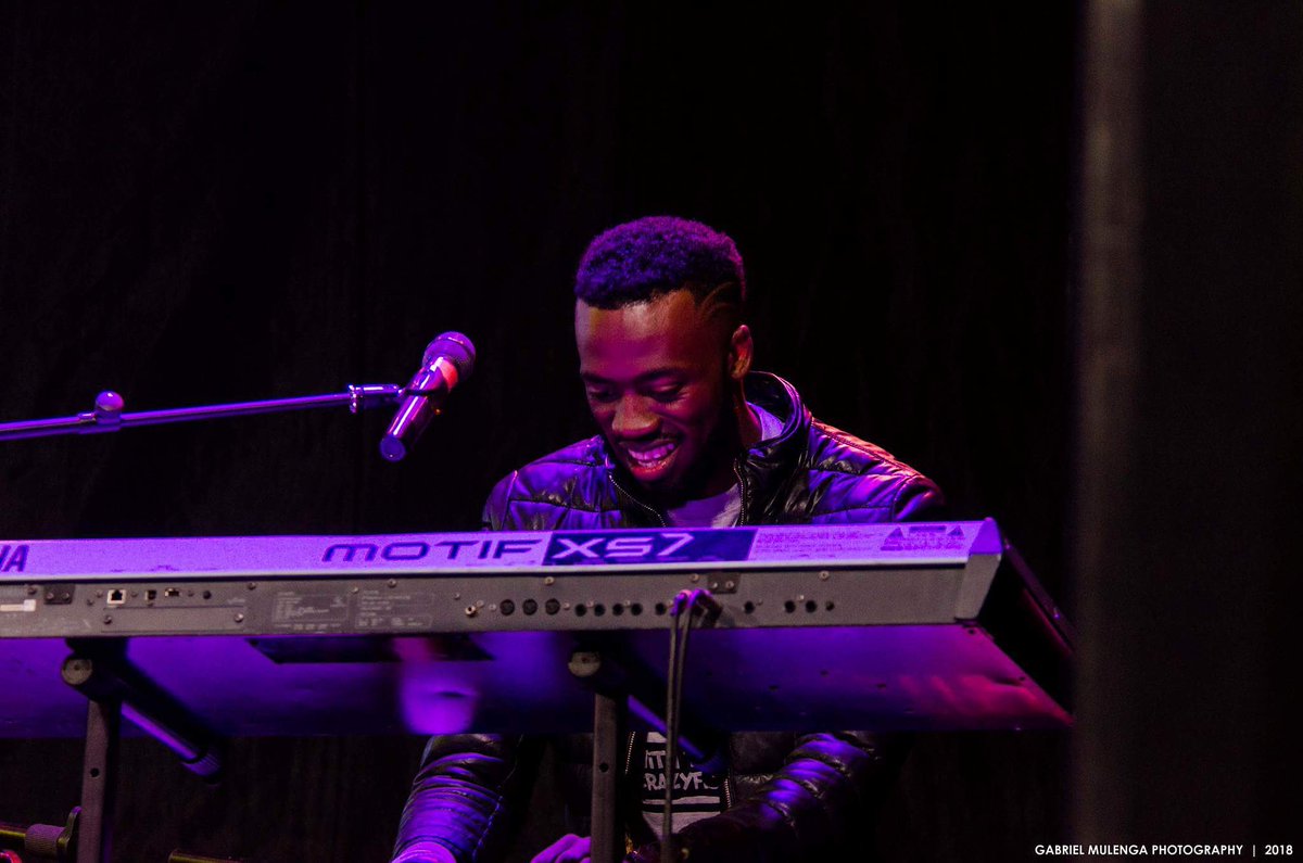 Sam_Nyambe's tweet photo. The mediocre teacher TELLS, the good teacher EXPLAINS, the superior teacher DEMONSTRATES, the great teacher INSPIRES.
#InAllThingsGiveThanks #crazyfisHKeys #SamNyambe #HappyPlace https://t.co/itpuq5dixD