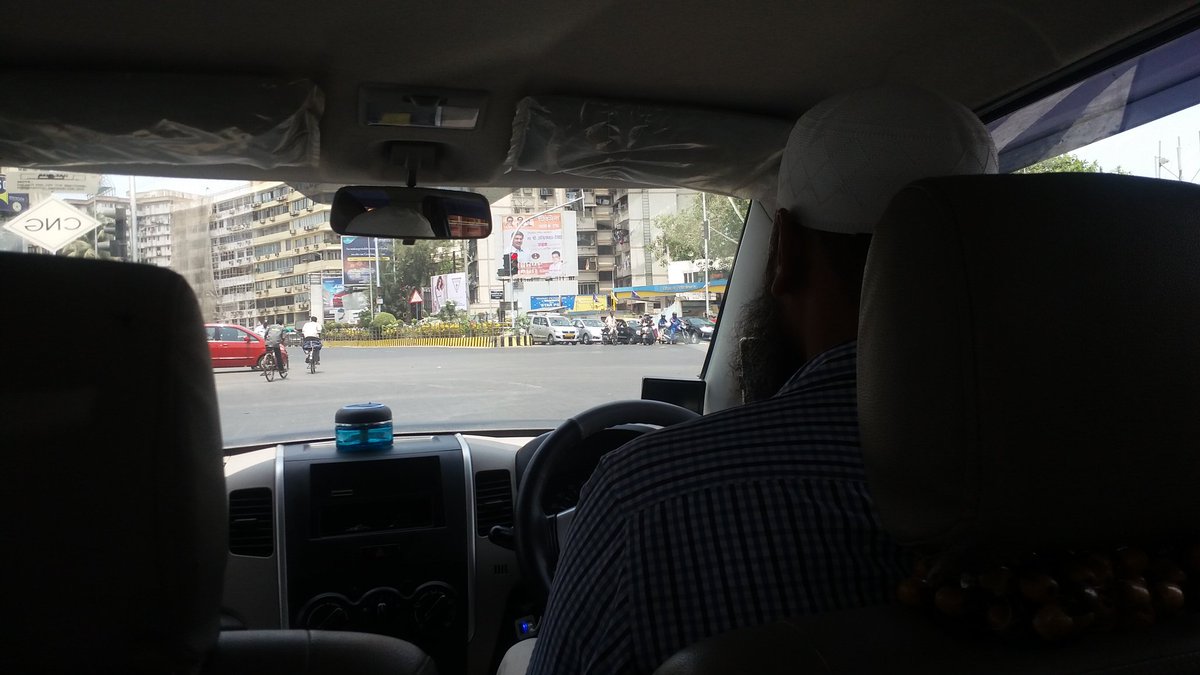 manasvighelani's tweet photo. No more the U-turn drill at #heerapanna junction!!!
Straight road from #mahalaxmi #racecourse onto #peddar road now open again. Just as before!
@RidlrMUM #Mumbai https://t.co/iFVpjOFO6D