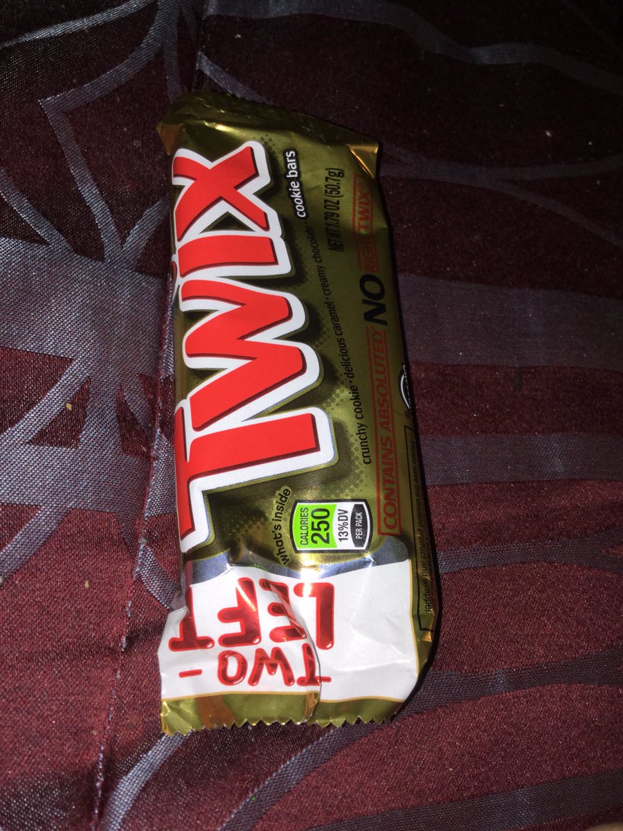 ToFlashy4U's tweet image. @twix Hey y’all came up short with this one!
#WhereTheRestOfTheTwix#FeelRobbed
#TwoLeft 
#NotHappy