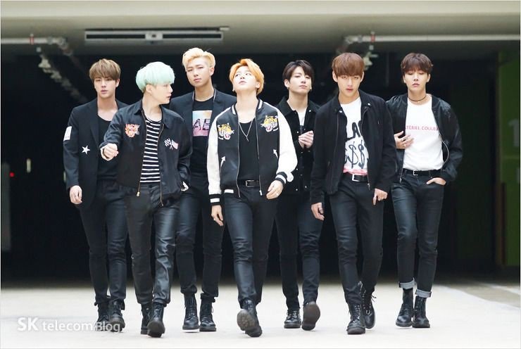 taesinfied's tweet image. Started from the bottom and now we are here.
#BTSBBMAs #INeedYouFirstWin
#MTVLAKPOPBTS #BTSARMY
#MTVBRKPOPBTS
#PremiosMTVMiaw
#BTSARMYXSTARWARS
#BTS_BBMAs #RoarForChange