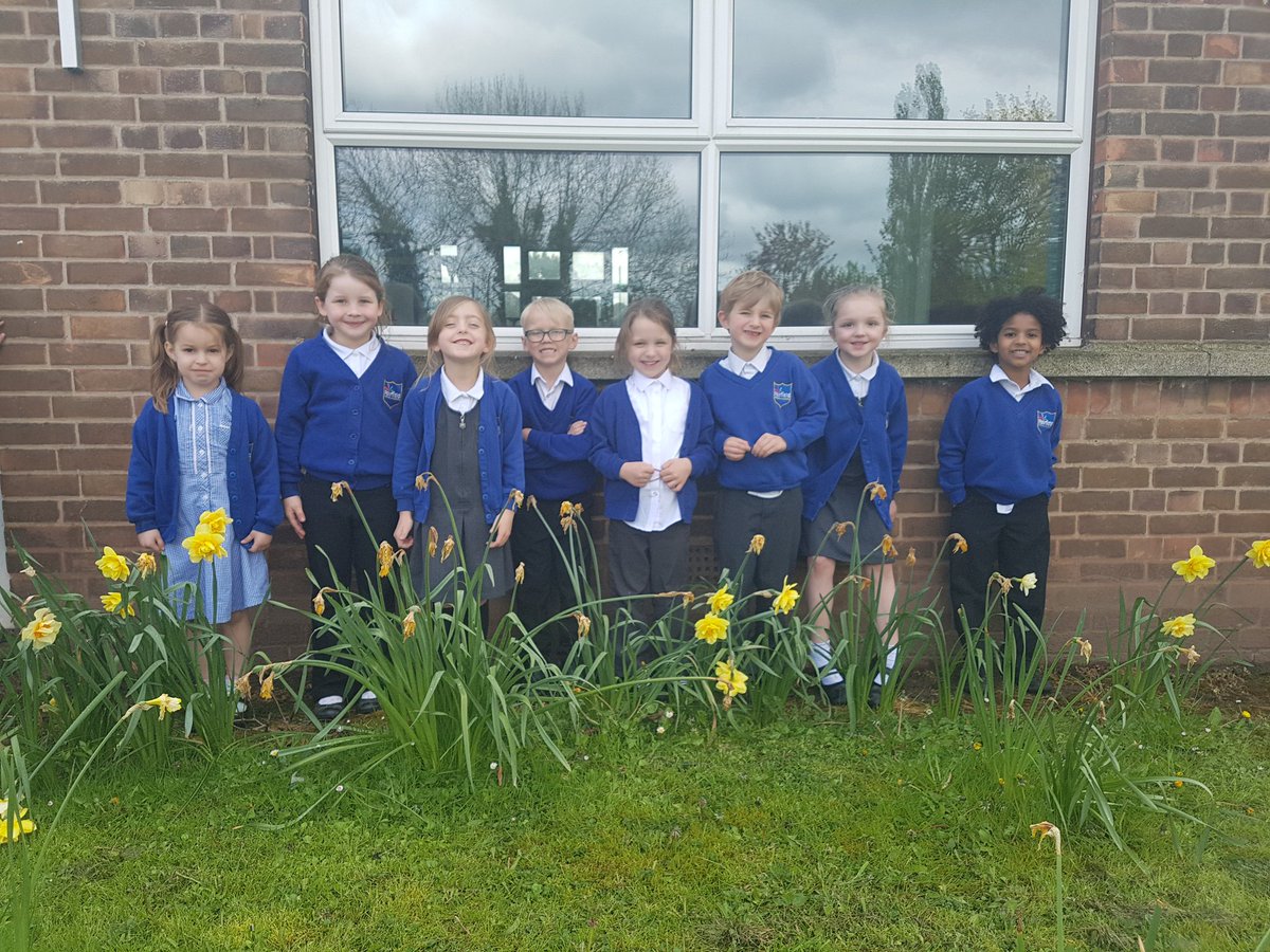 FairfieldRD's tweet photo. We're going on a daffodil hunt! #FPA #Shinelikeastar https://t.co/VpeaHoV53L