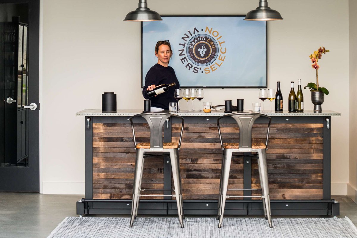 Some of the best pours in wine country happen in industrial parks. #wine #wine_on-Tuesday

Also check out airport in #Walla_Walla washingtonpost.com/lifestyle/food…