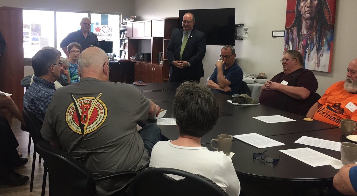 RichardGotfried's tweet photo. Started in Edmonton, #MLACafe in Calgary, ended the day in Red Deer! All in a day’s work 👍. Thank you to all of my Constits that came out to talk Energy, Pipelines & the future of our great province! https://t.co/ULGuYgnPo7