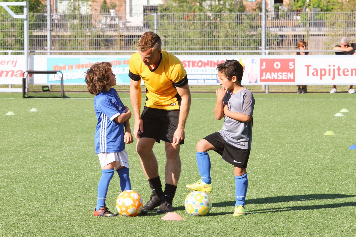 Pelota Academy tweet media