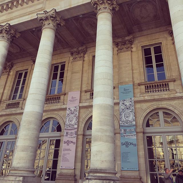 operadebordeaux's tweet photo. #ONB1819 bonjour #Bordeaux bonjour #Monde il va faire 22 degrés et très beau temps aujourd’hui. On se demande bien pourquoi..? 😉😋 https://t.co/Z1tslR2jou https://t.co/jvoVktt7H7