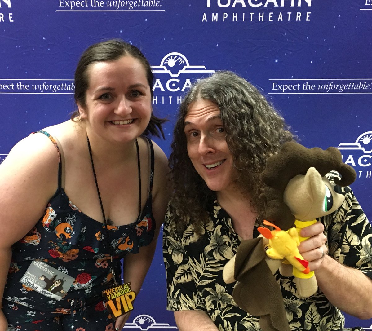 SaschaJones2's tweet photo. Got to meet @alyankovic. Had a blast at the concert and got Cheese autographed. #tuachan #illadvisedvanitytour #weirdalyankovic https://t.co/IiUQDN0p2X